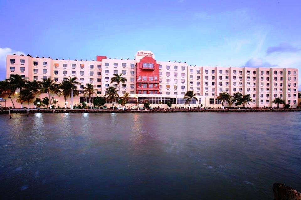 Ramada By Wyndham Princess Cidade de Belize Exterior foto