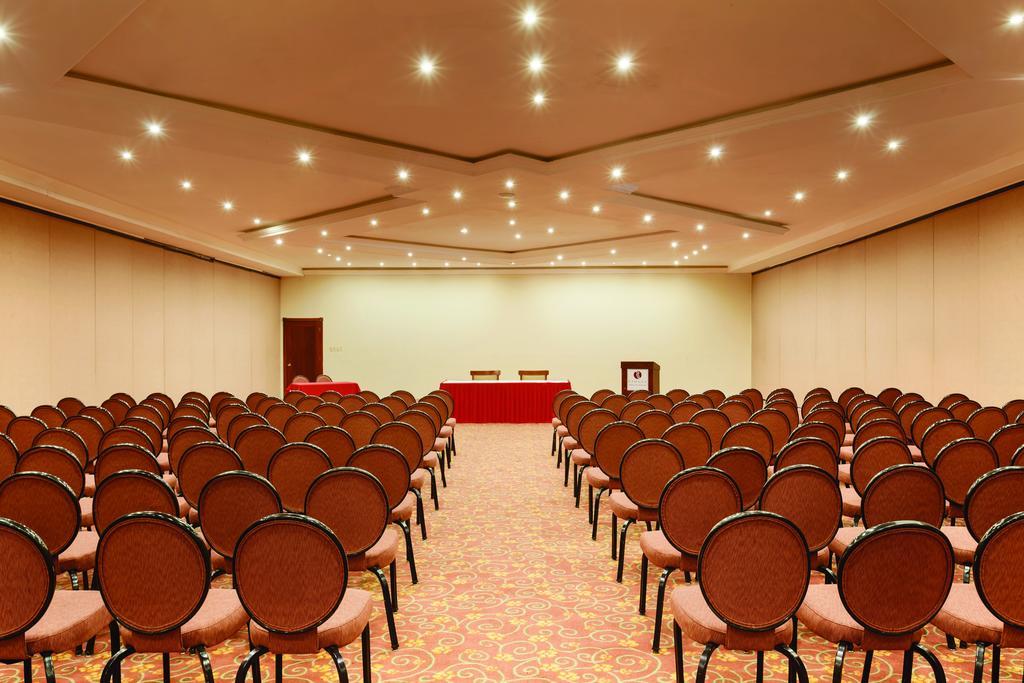 Ramada By Wyndham Princess Cidade de Belize Exterior foto